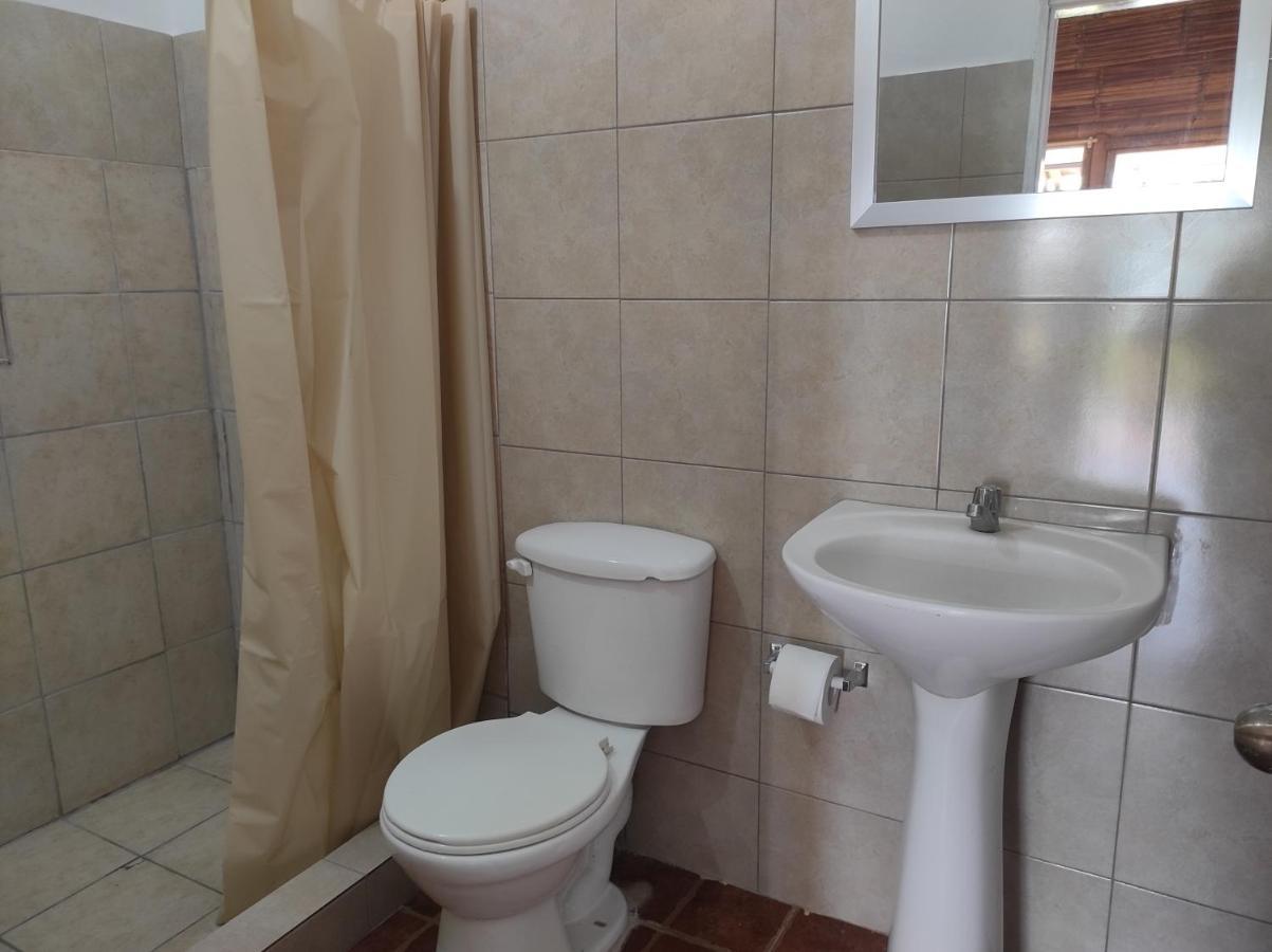 מלון טונסופה Caramba Hospedaje מראה חיצוני תמונה